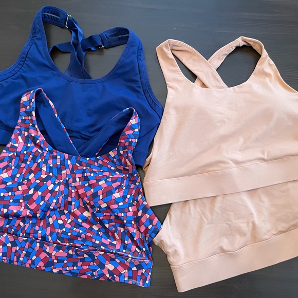 4 XL Fabletics Sports Bras, washed, not worn - Picture 3 of 3